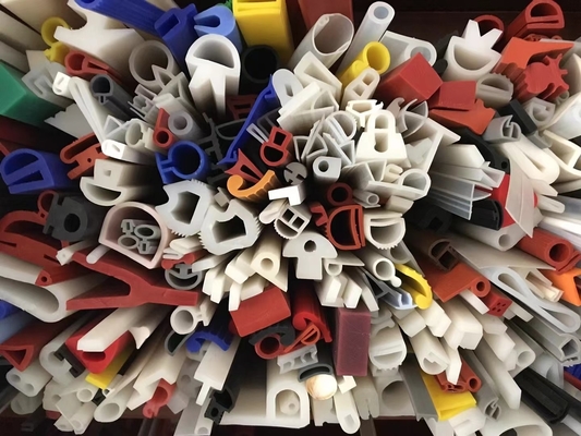 Formgebung von EPDM-Sichelstreifen aus Silikongummi für Maschinenbau